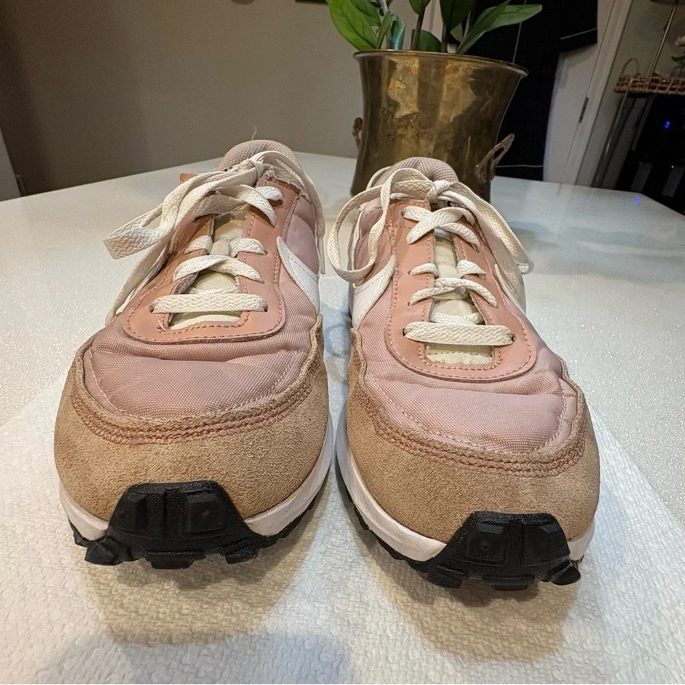 Nike ‘Waffle Debut’ Athletic Sneakers Pink White Swoosh
